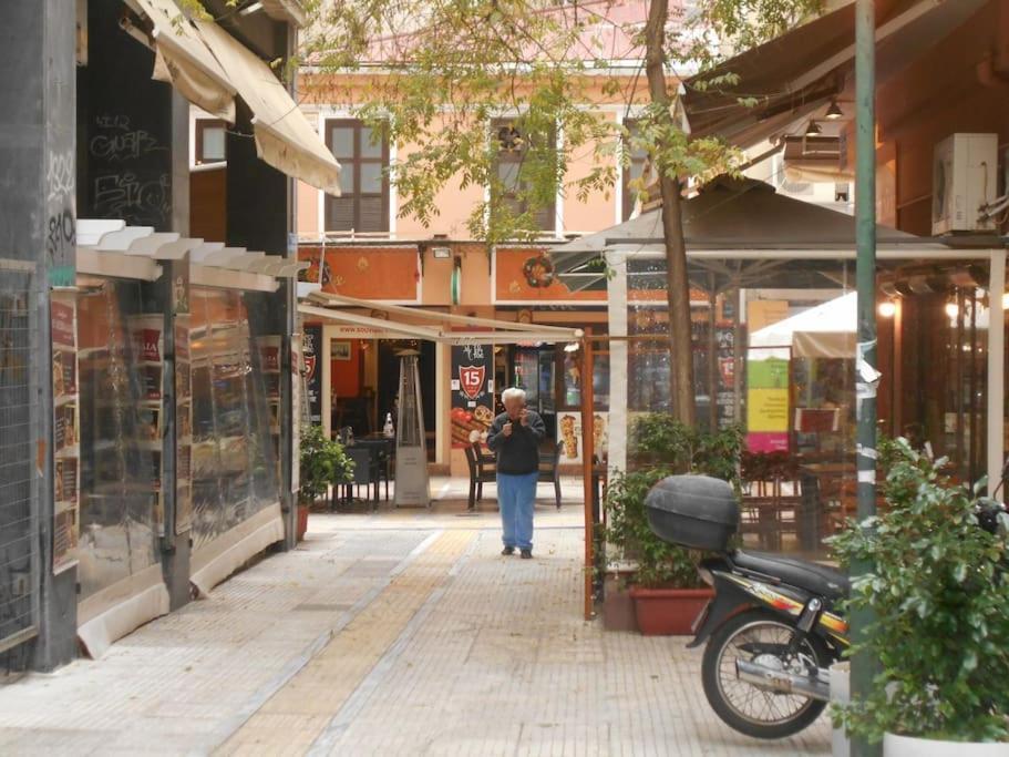 Downtown Quiet Apartment On A Pedestrian Street Αθήνα Εξωτερικό φωτογραφία