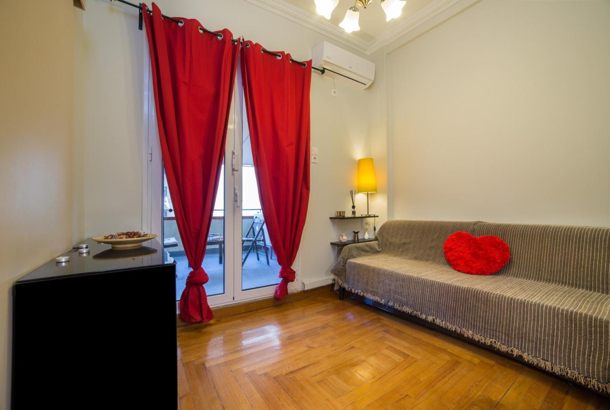 Downtown Quiet Apartment On A Pedestrian Street Αθήνα Εξωτερικό φωτογραφία